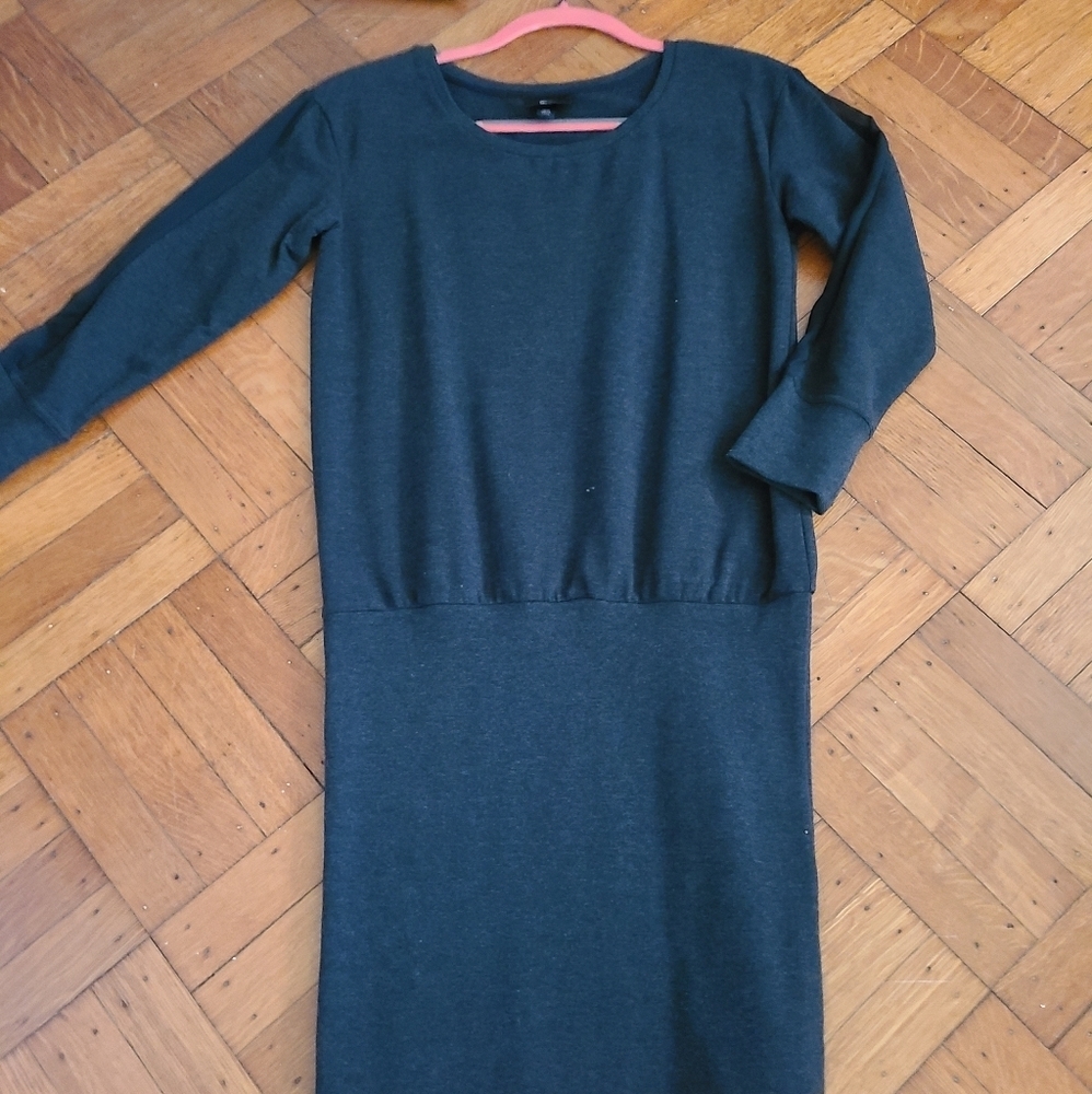 Knitted fitted dress - Picture 4 of 4